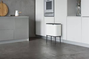 Kosz na śmieci Brabantia bezdotykowy biały (31 35 47) 6