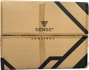 Fotel SENSE7 Sentinel materiałowy czarny + Podkładka PREYON Falcon 19