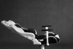 Fotel SENSE7 Spellcaster Senshi Edition XL biały + kabel usb 10