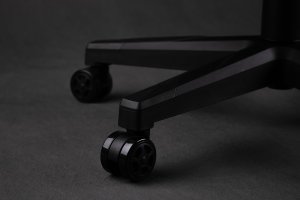 Fotel SENSE7 materiałowy Sentinel czarno-czerwony + kabel usb 12