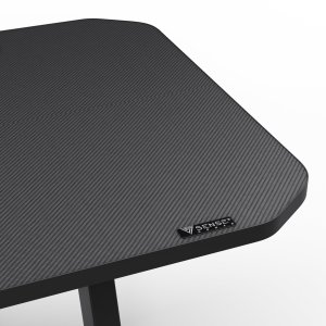 Biurko SENSE7 gamingowe Nomad Basic 140x60 cm + kabel usb 7