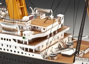 Revell R.M.S. Titanic 100th Anniversary - 05715 2