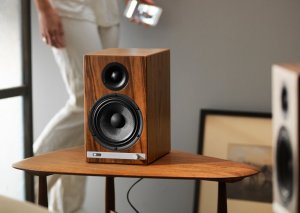 Kolumna AudioEngine HD6 BT GONIKI AKTYWNE Bluetooth APTX HD (walnut) 4