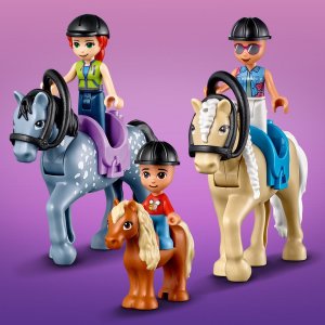 LEGO Friends Leśne centrum jeździeckie (41683) 6