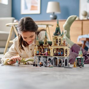 LEGO Harry Potter Komnata tajemnic w Hogwarcie (76389) 4