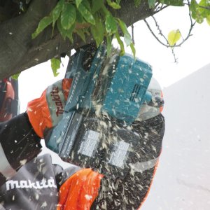 Piła łańcuchowa Makita DUC256Z 2 x 18 V 25 cm 3