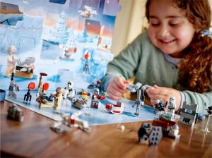 LEGO Star Wars Kalendarz adwentowy (75307) 2