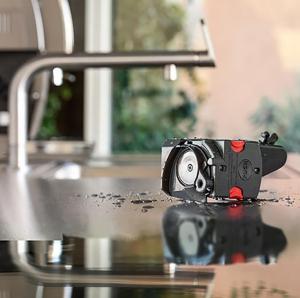 Ekspres ciśnieniowy DeLonghi Dinamica Plus ECAM 370.70.B 4