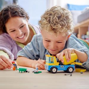 LEGO City Ciężarówka z betoniarką (60325) 3
