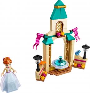 LEGO Disney Dziedziniec zamku Anny (43198) 8