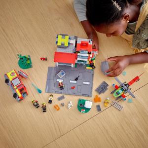 LEGO City Remiza strażacka (60320) 3