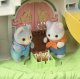 Figurka Epoch Sylvanian Families - Wyspa z wodospadem Secret Forest + figurka pieska husky (5761) 14