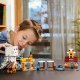 LEGO Minecraft Atak balonowego Ghasta na wioskę (21273) 3