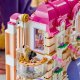 LEGO Friends Grand Hotel w mieście Heartlake (42704) 3