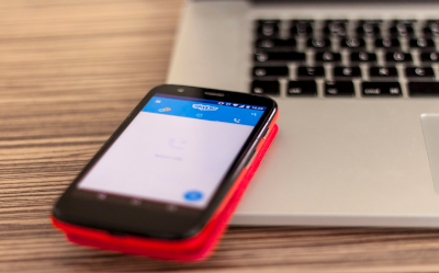 Jak pobrać Skype na telefon? Praktyczny przewodnik i porady