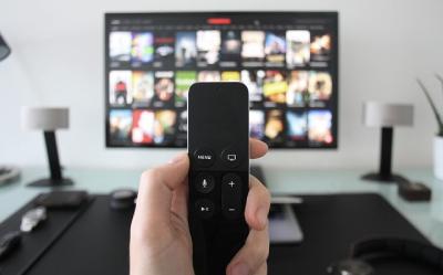 Telewizor TCL – opinie o producencie. Polecane modele