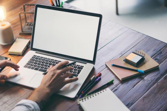 Laptop gamingowy do 4500 zł — ranking laptopów do gier 2026