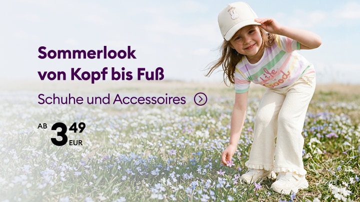Werbebanner zur Promotion eines Sommerlooks für Kinder mit passenden Schuhen und Accessoires als Inspiration für ein komplettes Outfit.
