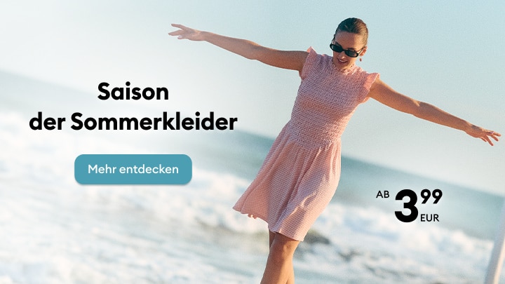 Werbung für die Saison der Sommerkleider mit Einladung, das aktuelle Sortiment zu entdecken und sommerliche Modeangebote zu erkunden.