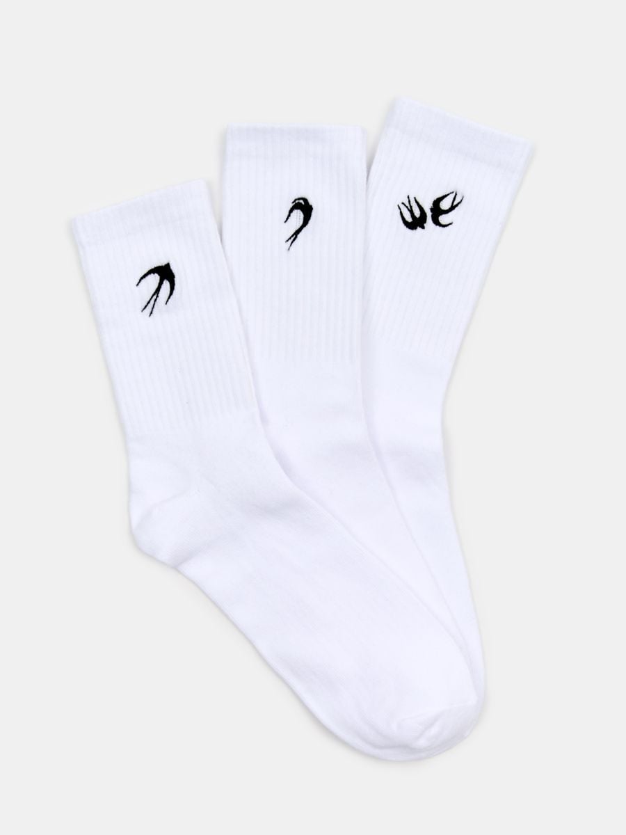 Skarpetki z haftem 3 pack Skarpetki z haftem 3 pack - biały - SINSAY